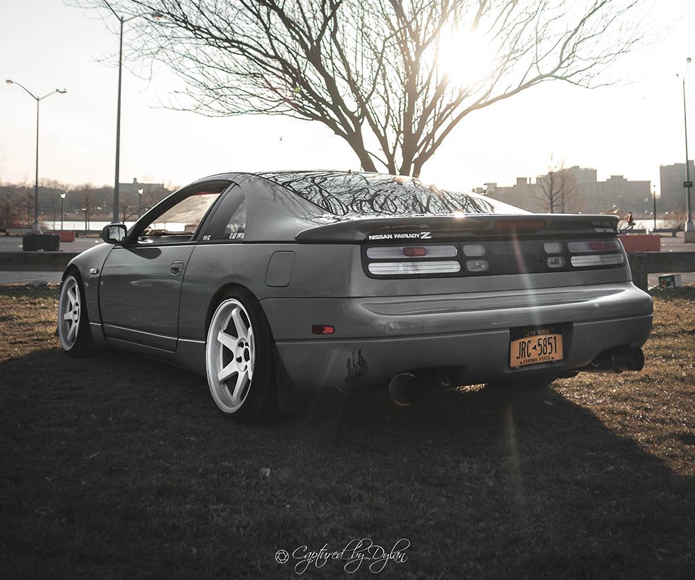 1990 Nardo Grey Nissan 300zx (Rear)