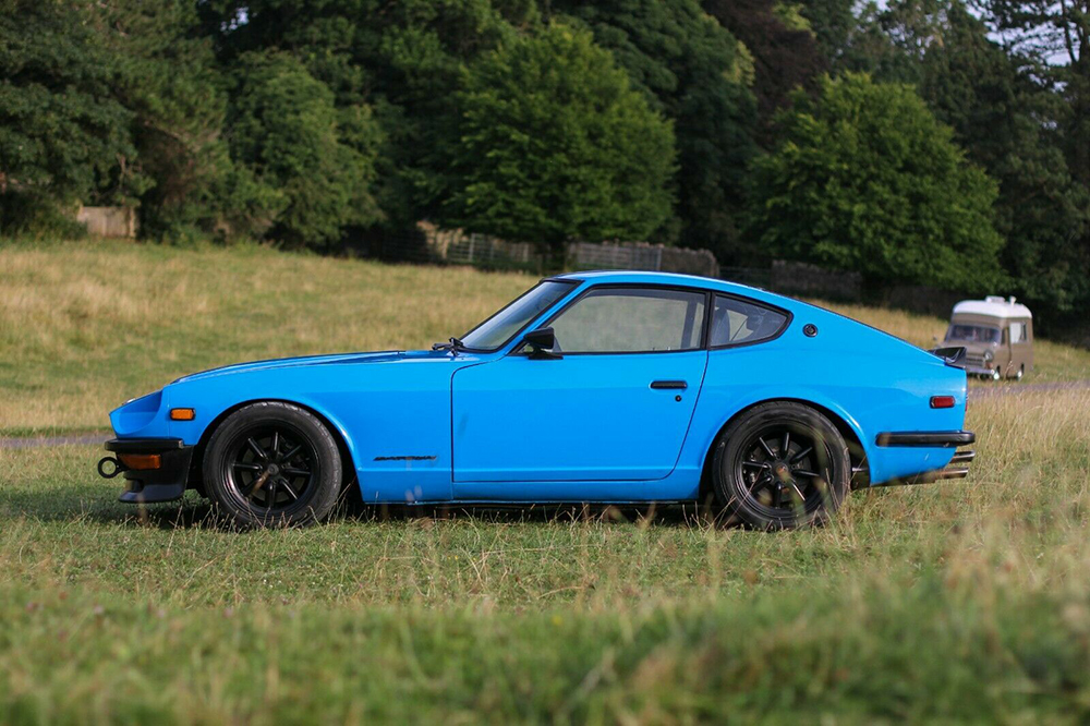 1971 Datsun 240z Side View